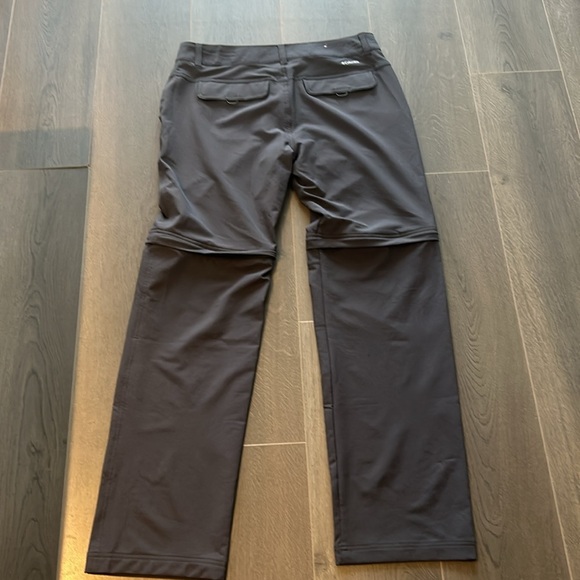 Columbia Convertible Dark Grey Pants Women’s Size 10 - Picture 3 of 16